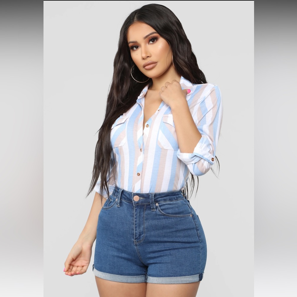 Fashion Nova top size M